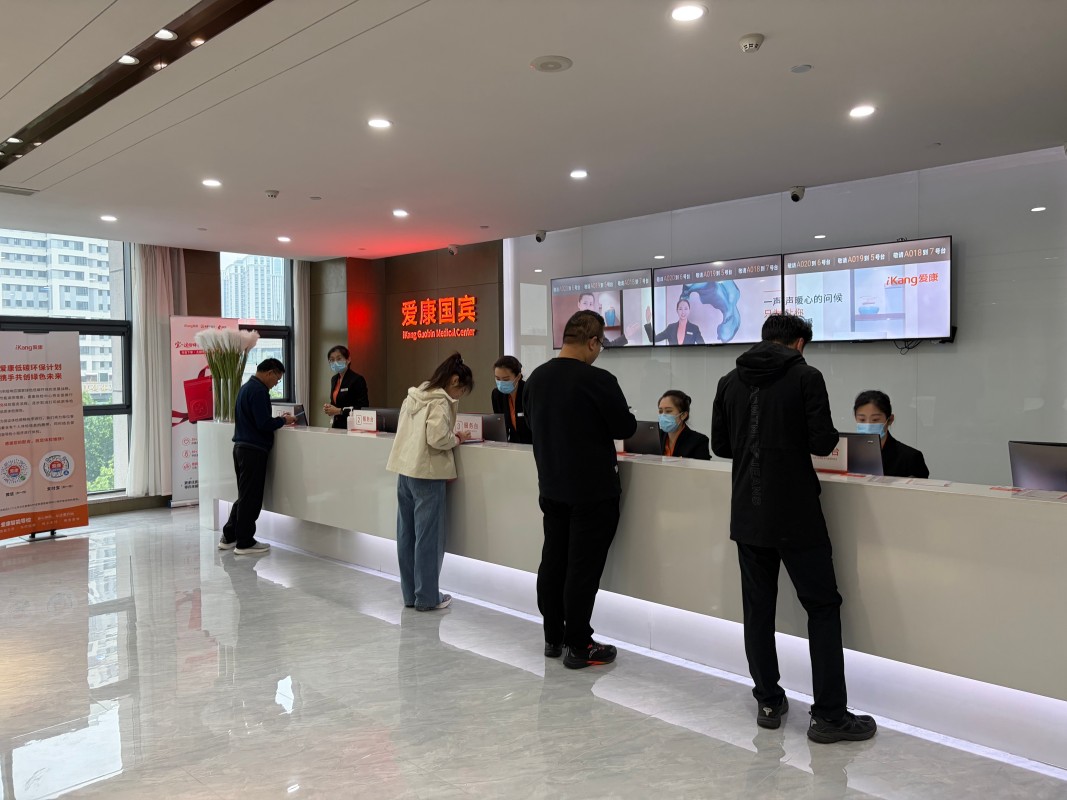 Yantai Double Plastic Industry организира физически преглед на служителите и дейности за изграждане на екип